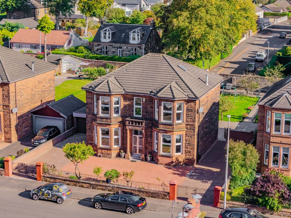 Property photo 1 of 44
