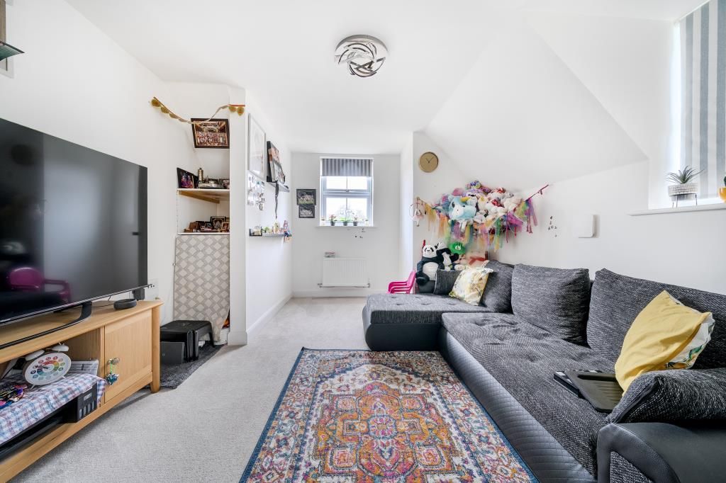 Property photo 3 of 15 Living Room