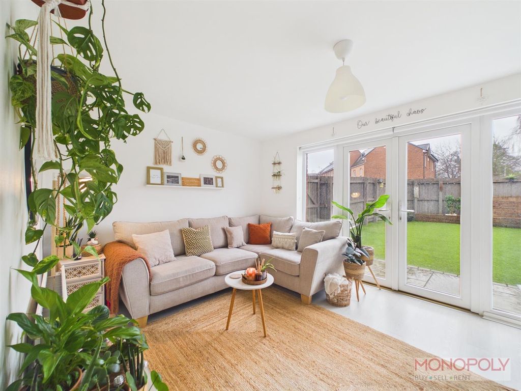 Property photo 3 of 31 Cam03815G0-Pr0410-Still001.Jpg