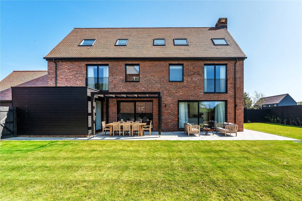 Property photo 1 of 51 Picture No. 46