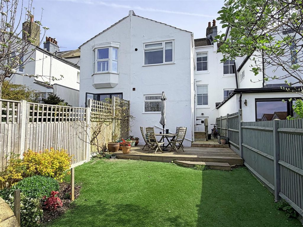 Property photo 3 of 17 Reara.Jpg