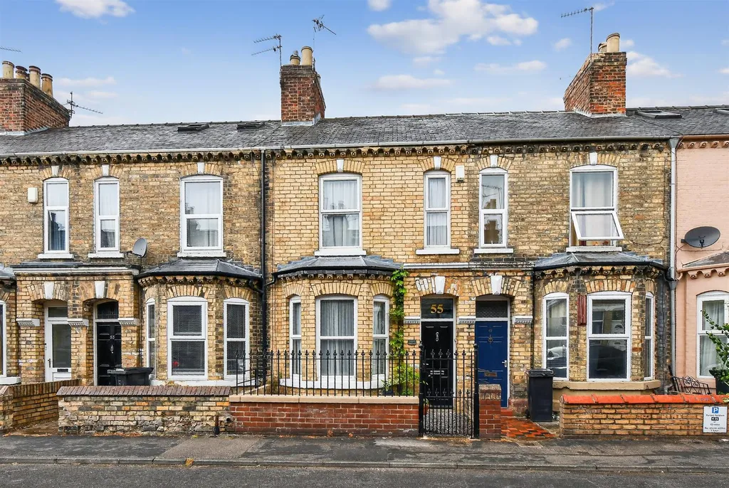 Brownlow Street, York YO31 - View 3