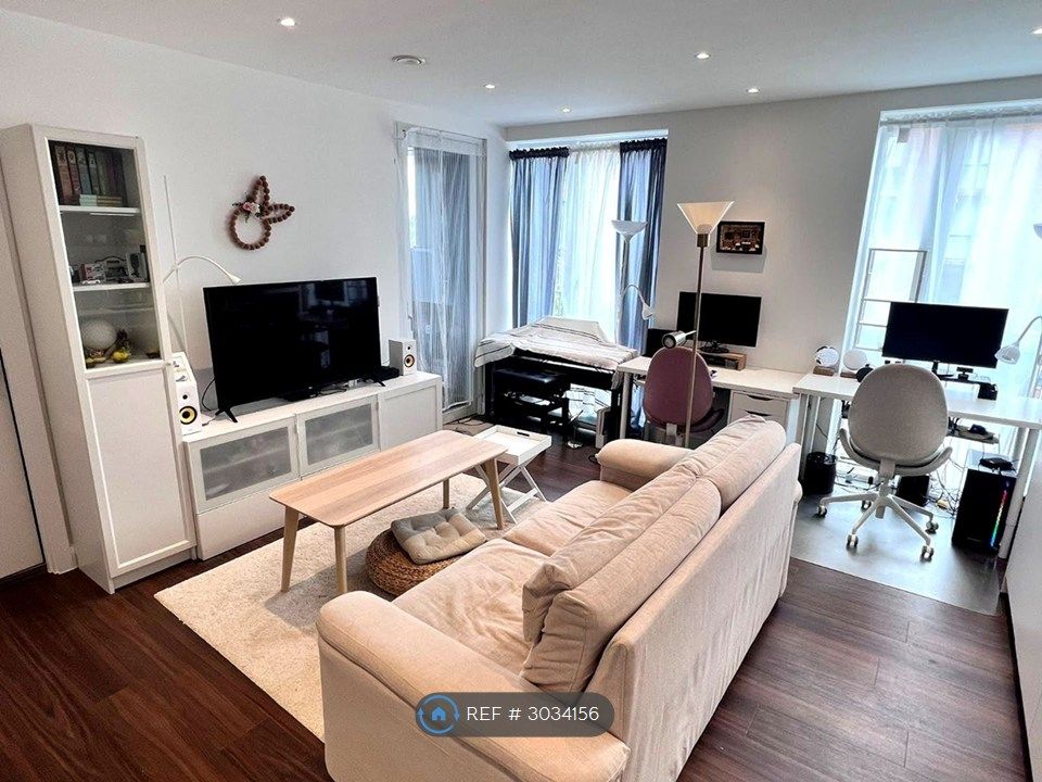 Property photo 1 of 12 Living Room With A Double Sofa Bed