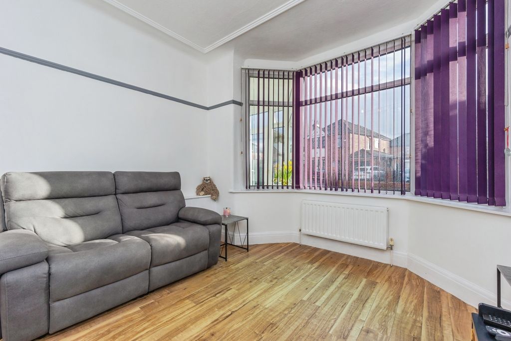 Property photo 3 of 24 Pbox-Img.Jpg