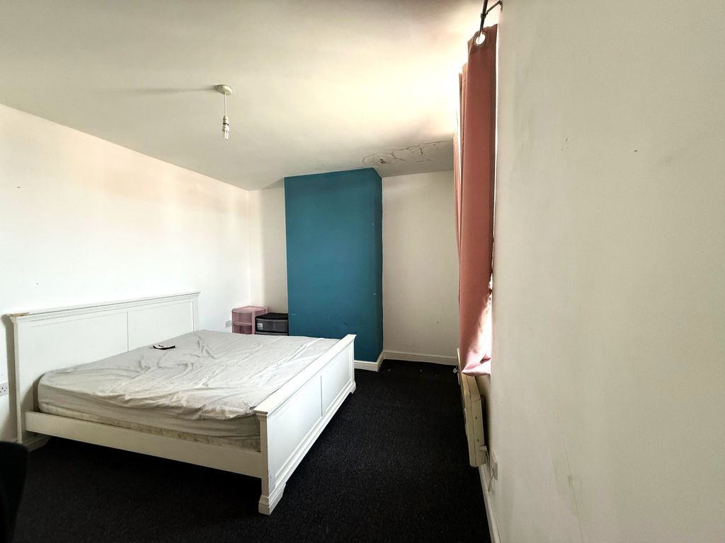 Property photo 2 of 3