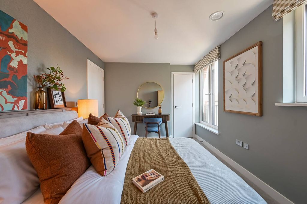 Property photo 3 of 36