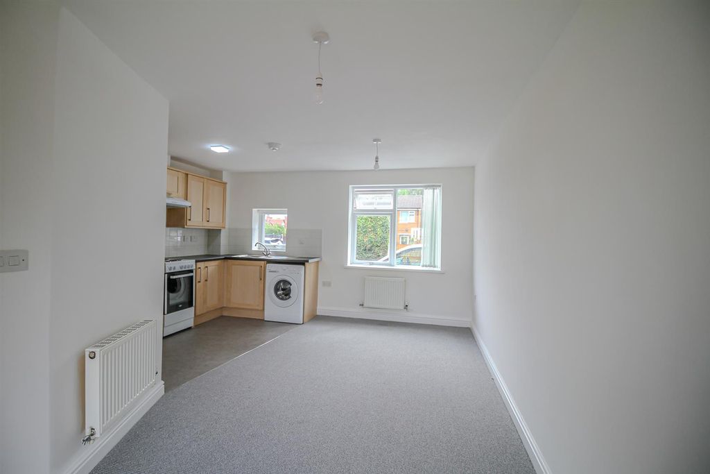 Property photo 2 of 15 Img_8521.Jpg