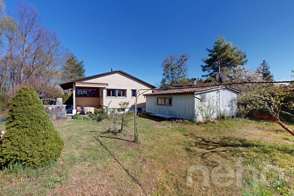 Property photo 2 of 12