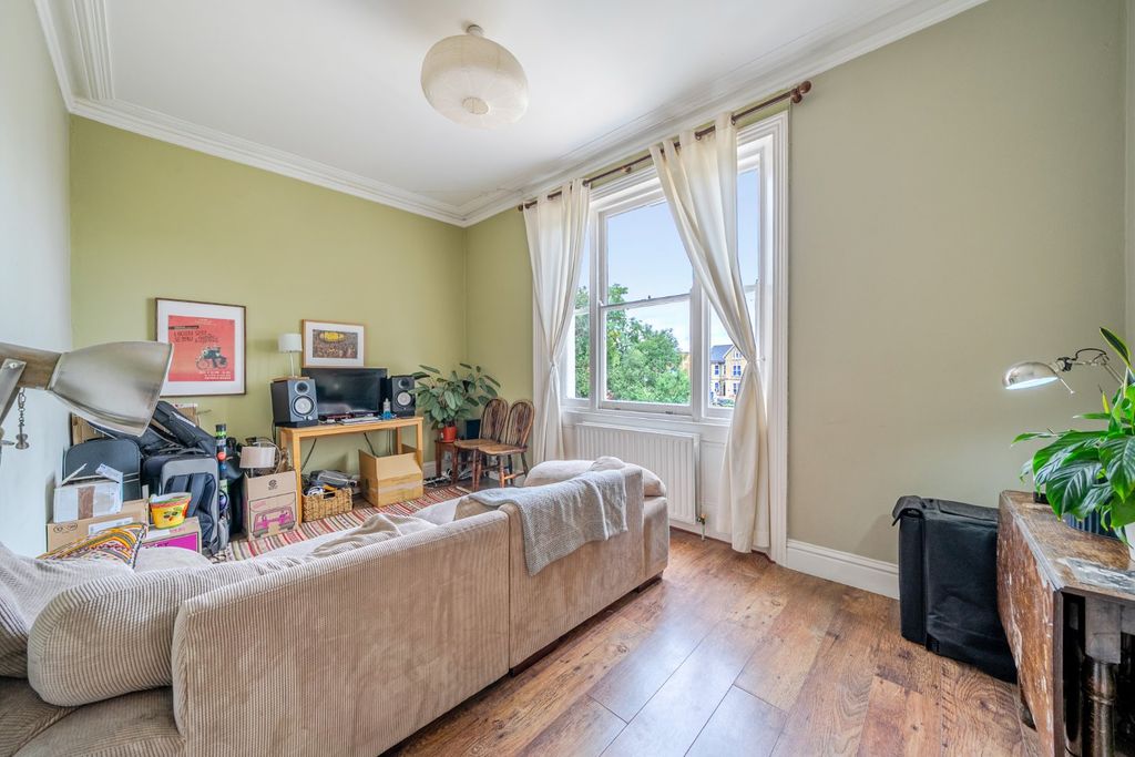 Property photo 2 of 15 Picture No. 06