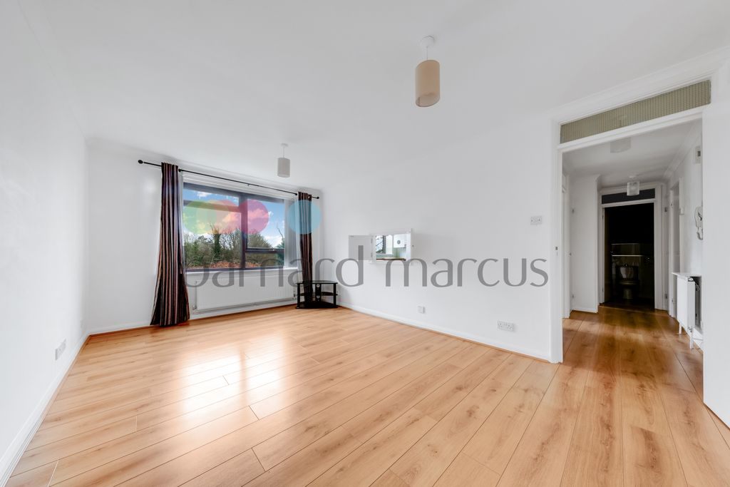 Property photo 3 of 8 Living Room