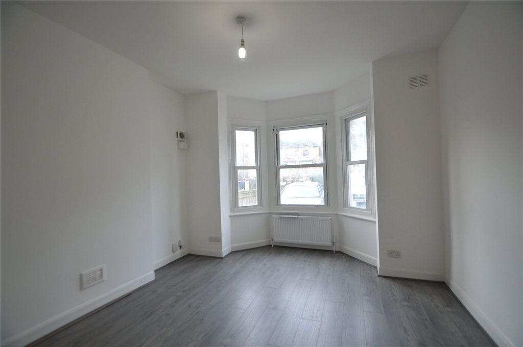 Property photo 2 of 11 Picture No. 01