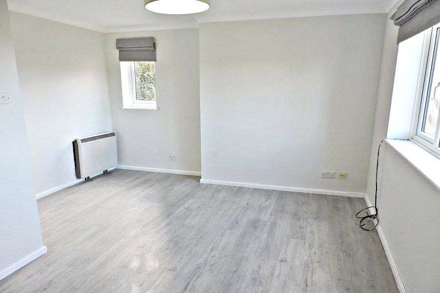 Property photo 3 of 8 3