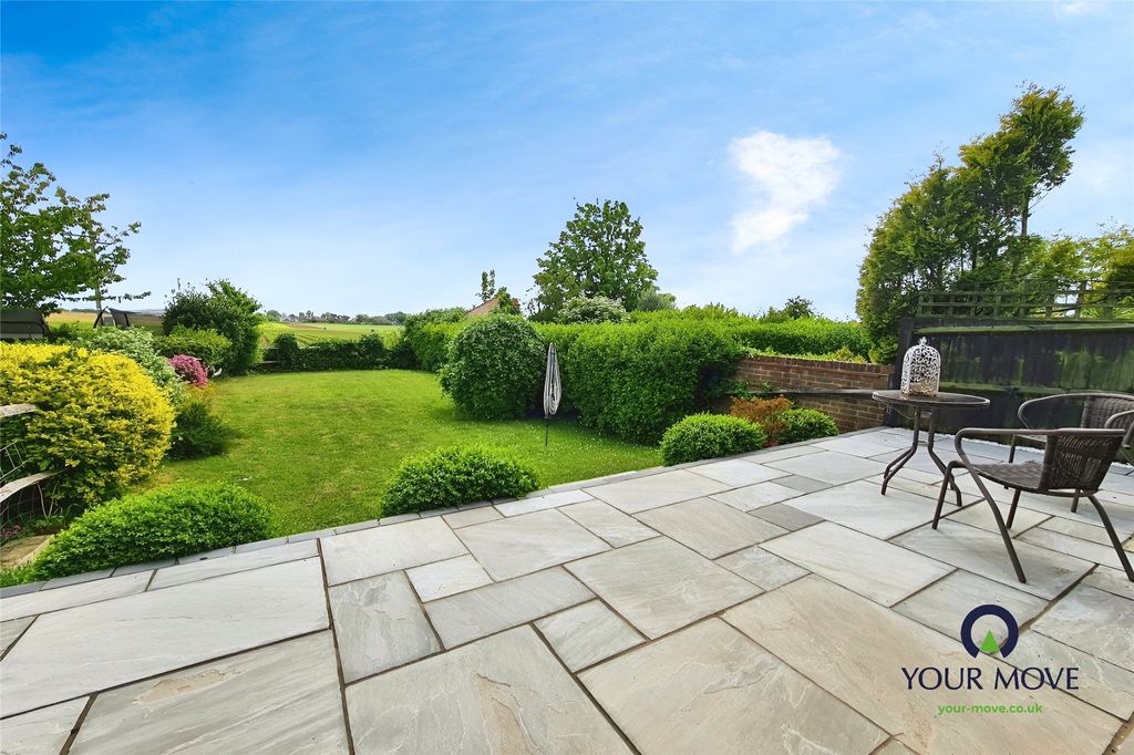 Property photo 2 of 13 Picture No. 26
