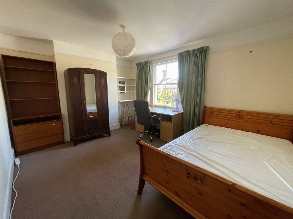Property photo 3 of 11 Picture No. 02