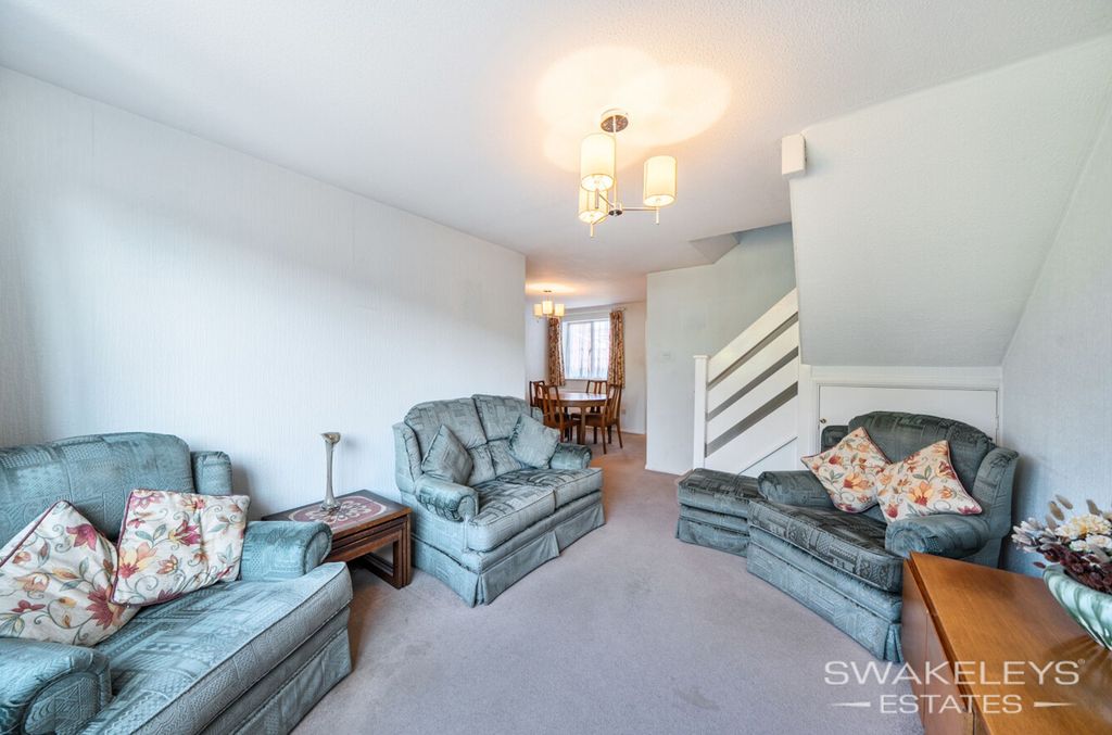 Property photo 3 of 14