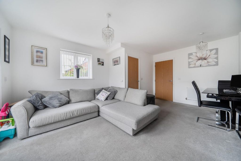 Property photo 2 of 15 1-698Dddcb1Bf9A-1410898-13-698Da74Fc6Ace-1.Jpg