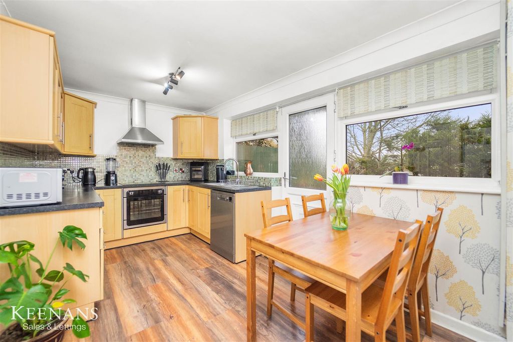 Property photo 3 of 44 3.Jpg