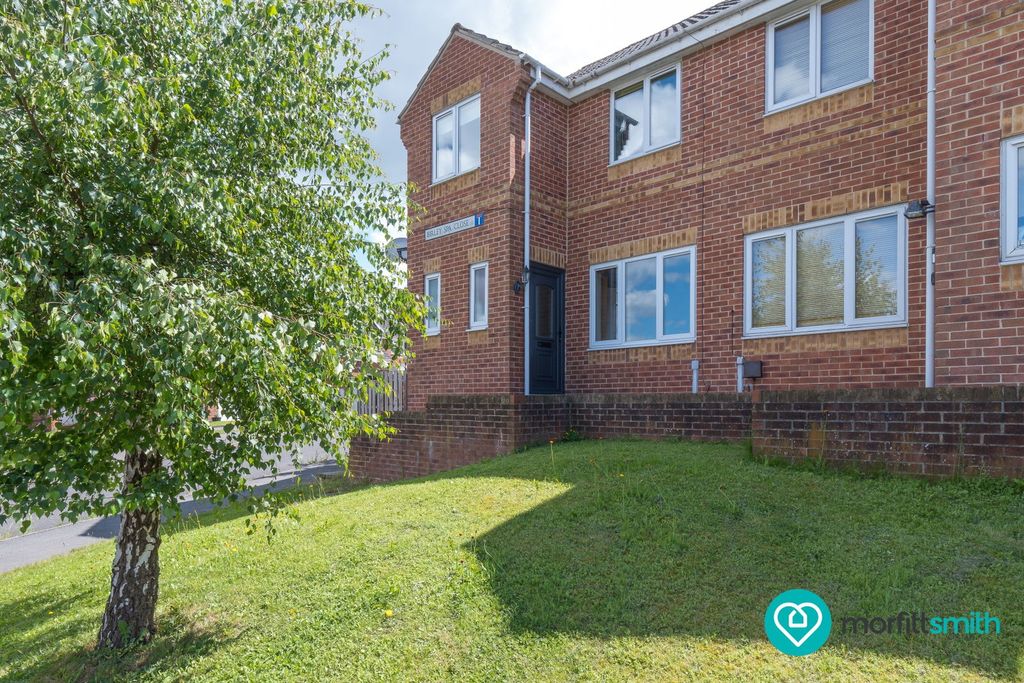 Property photo 2 of 28