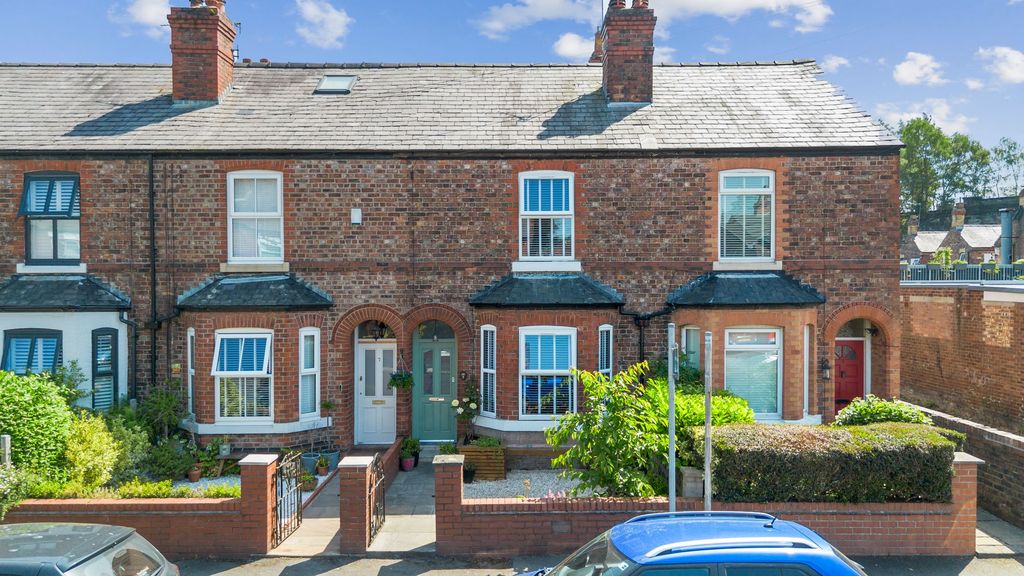 Property photo 1 of 17