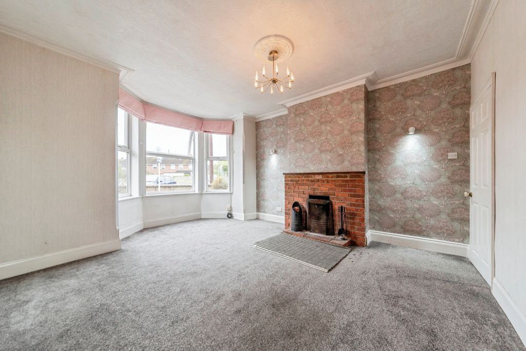 Property photo 2 of 16 97_Sleaford_Road-17