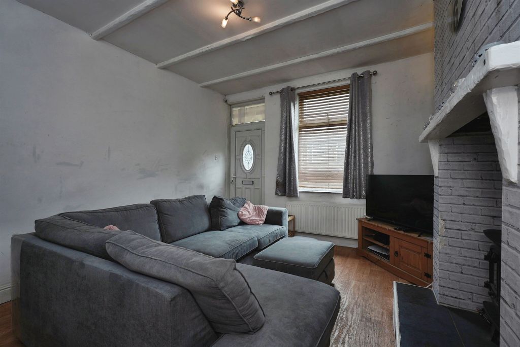 Property photo 2 of 16
