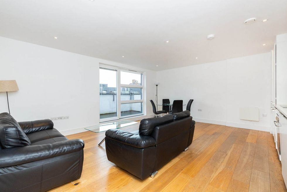 Property photo 3 of 10