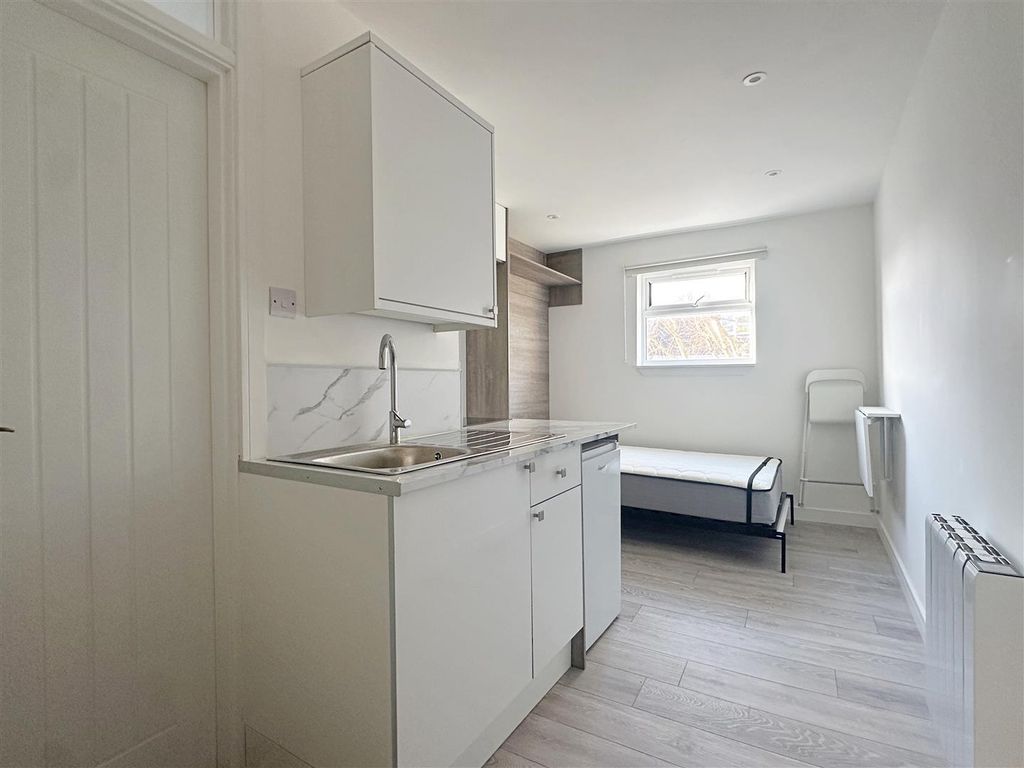 Property photo 1 of 8 Img_1979.Jpg