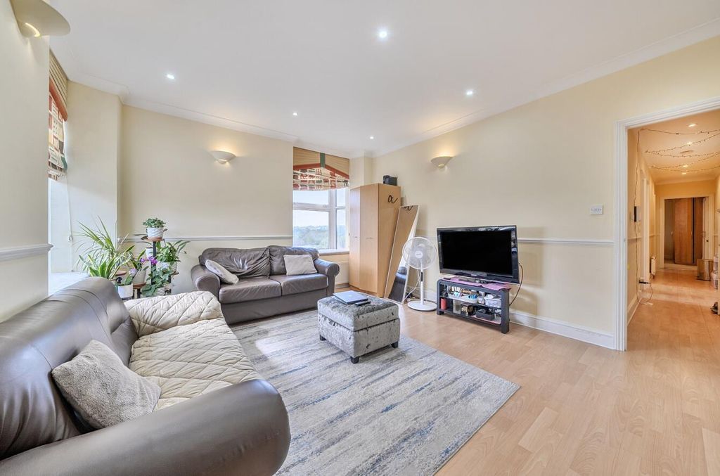 Property photo 2 of 9 Davidson Frost-Wellings, Dfw, Ha7, Stanmore Towers