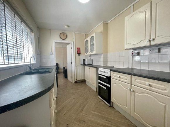 Property photo 1 of 8 7926970.Jpg