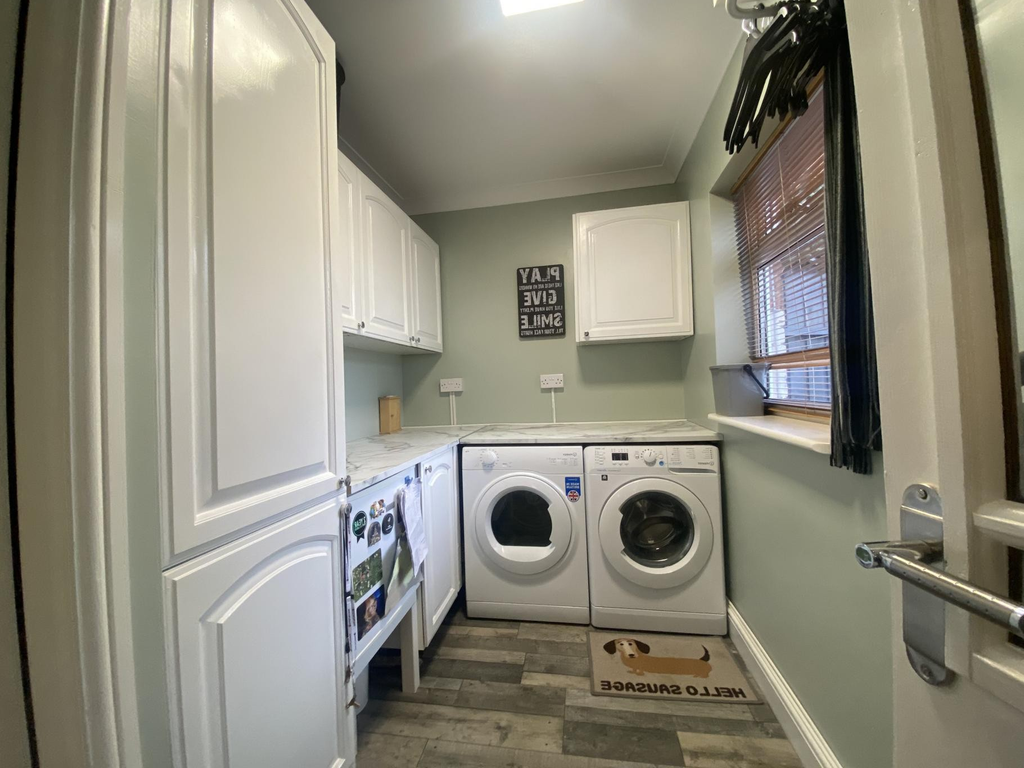 Property photo 3 of 12 Utility Room