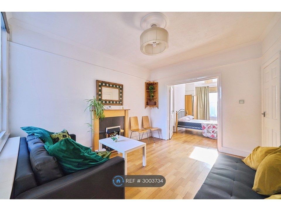 Property photo 3 of 22