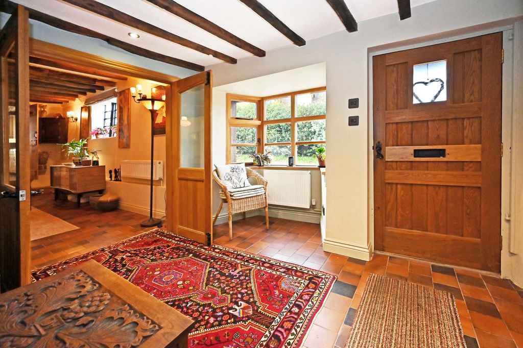 Property photo 3 of 28