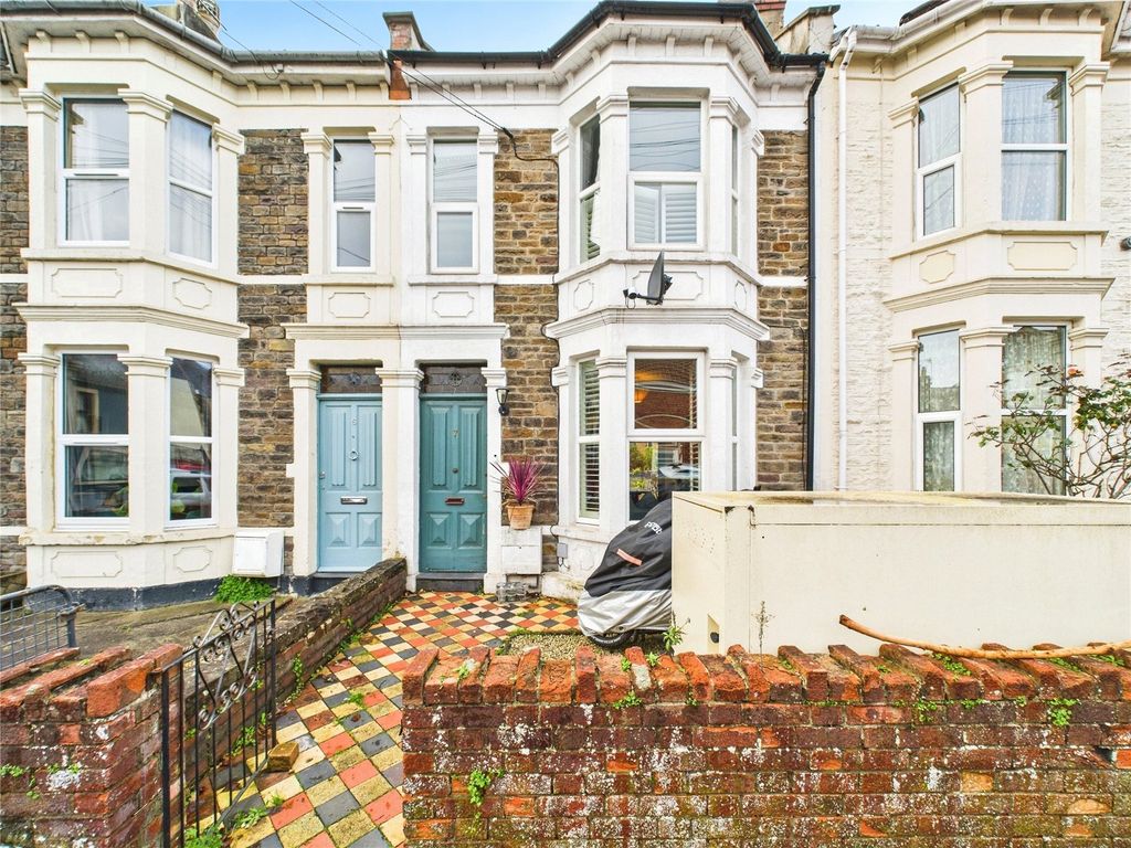 Property photo 2 of 24 Picture No. 35