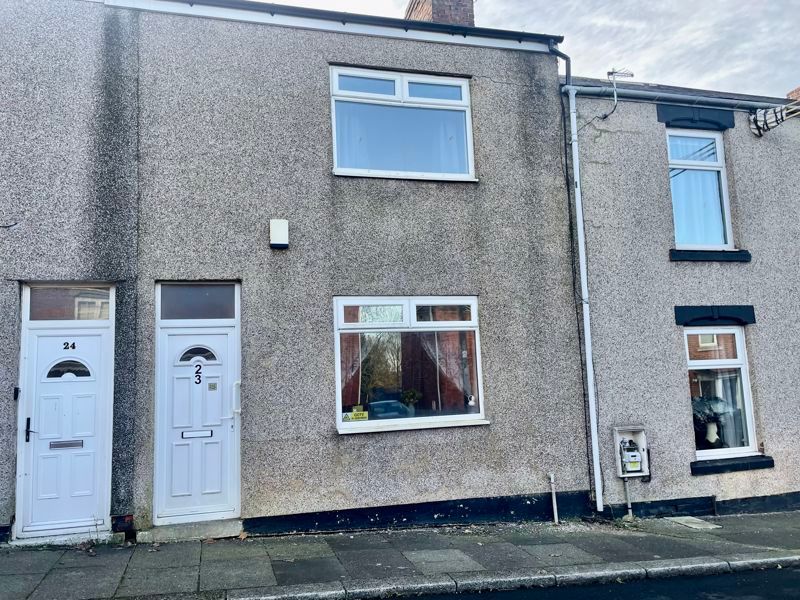 Property photo 1 of 8 Photo 8