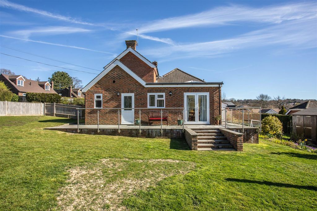 Property photo 1 of 29