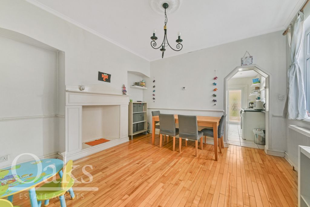 Property photo 2 of 9 Dining Room