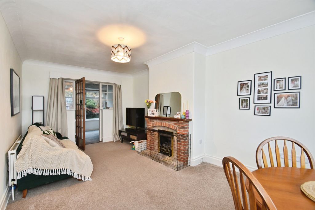 Property photo 3 of 14