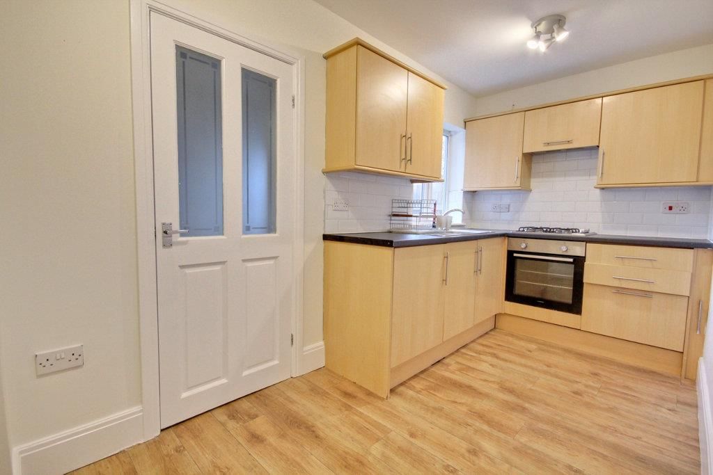 Property photo 3 of 11 Img_1064-Img_1066_Lzn.Jpg