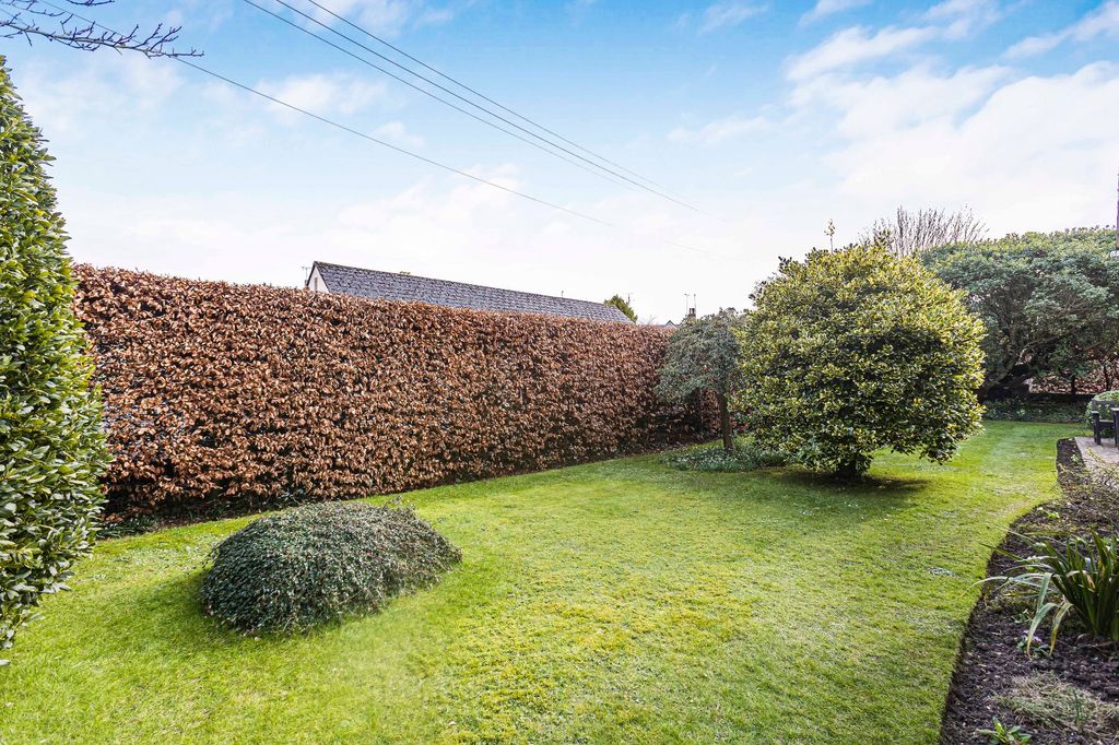 Property photo 3 of 13 Picture 3