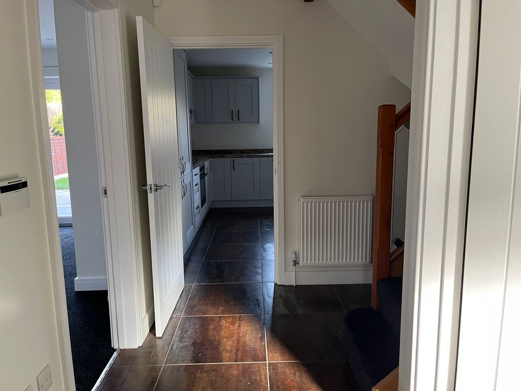 Property photo 2 of 29