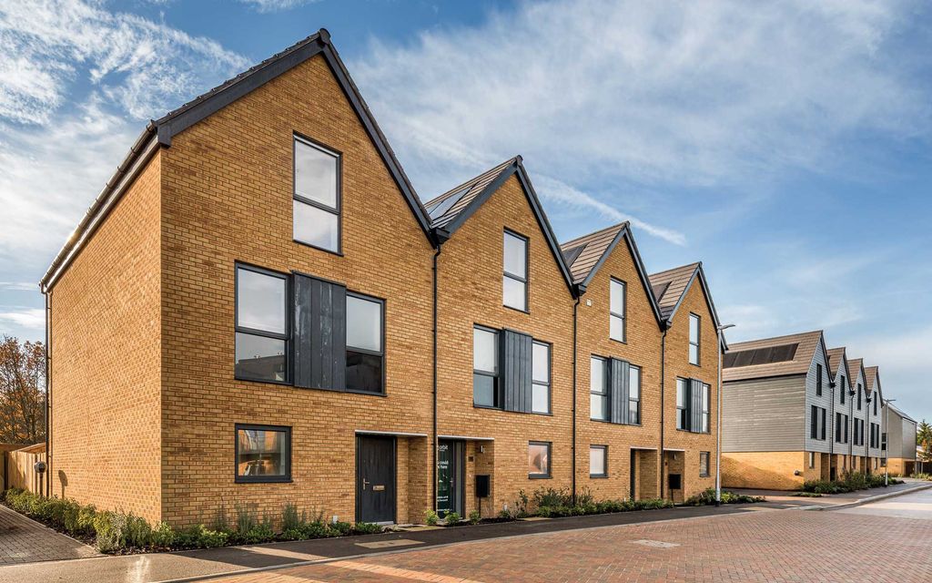 Property photo 1 of 17 Plots 14 - 17