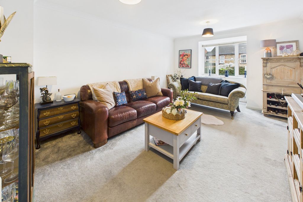 Property photo 3 of 20