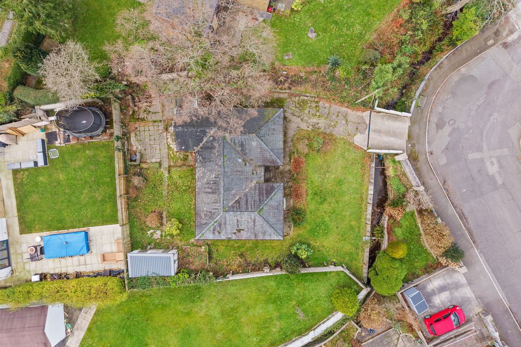 Property photo 3 of 17