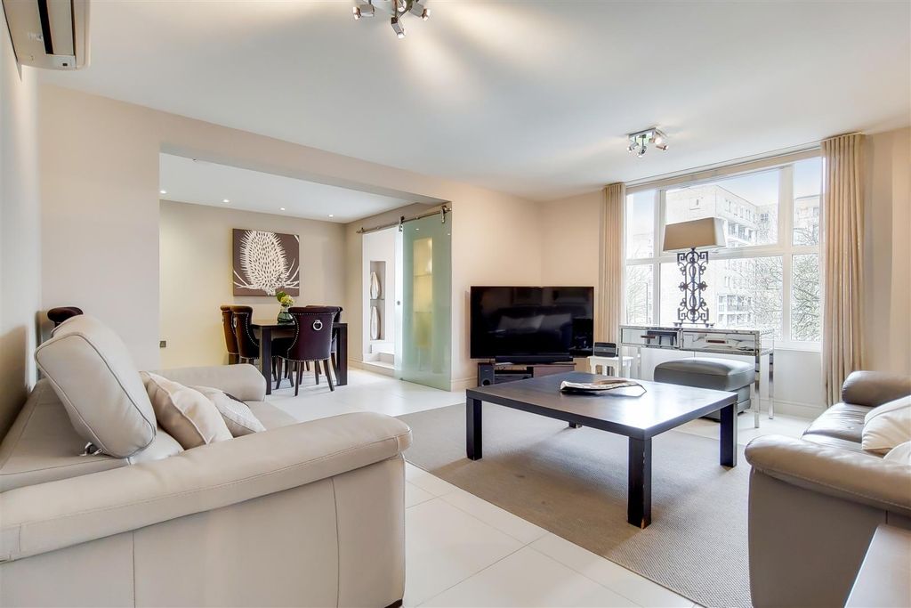 Property photo 2 of 13 2