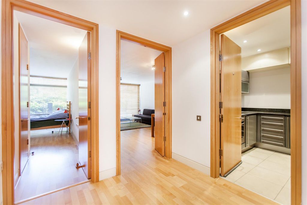 Property photo 2 of 11 P2.Jpg