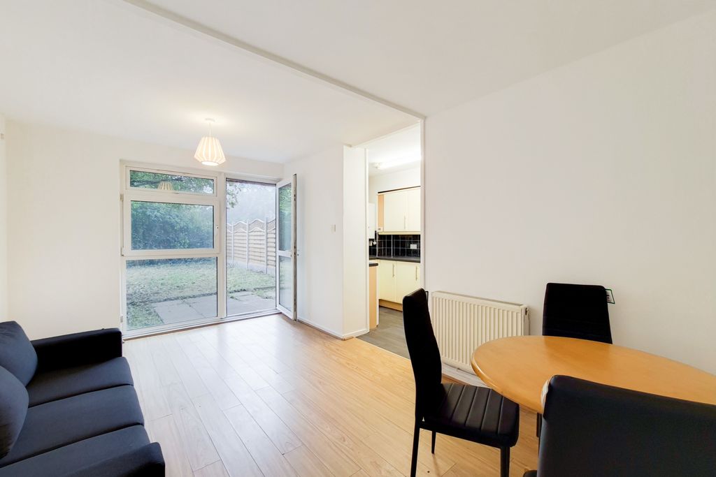 Property photo 1 of 16 4_Dining Room-0