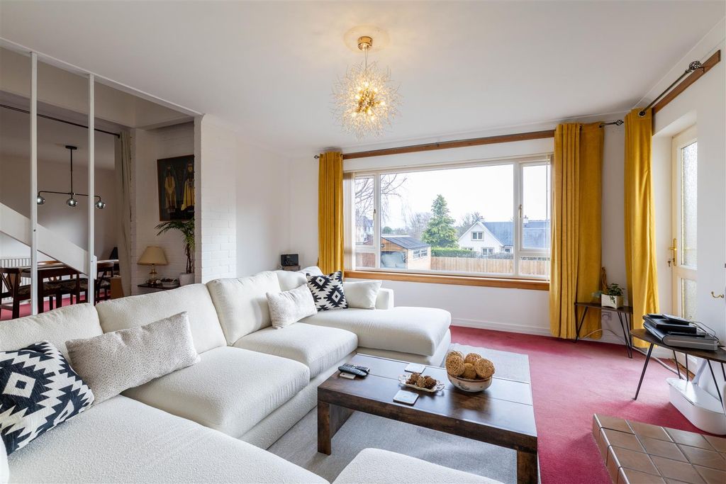 Property photo 3 of 29 S003.Jpg