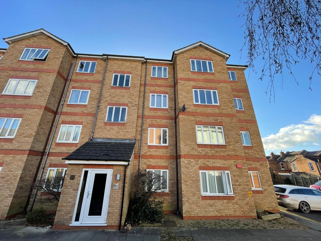 Property photo 2 of 9 Exterior