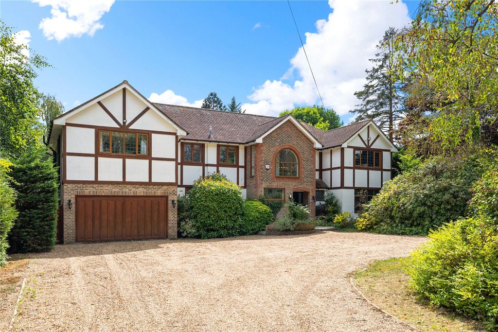 Property photo 1 of 31 Exter
