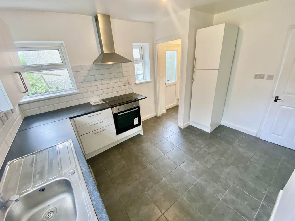 Property photo 1 of 17 Img_9232